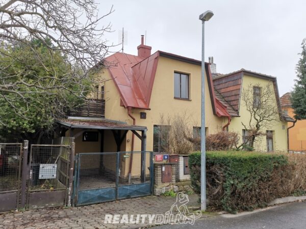 Pronájem Rodinný dům 3+1, terasa (100m²) + garáž, zahrada